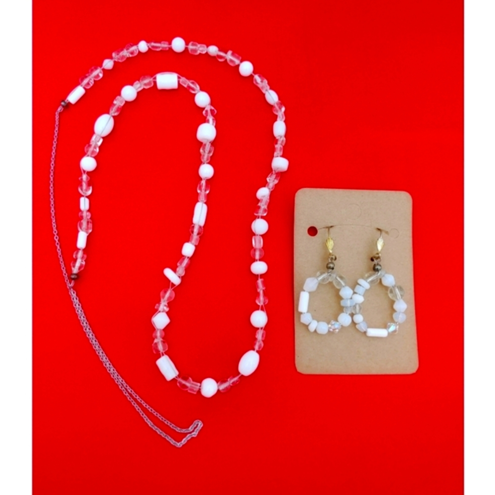 2472N116  Handmade 2 Pc. Multi White & Clear Glass Necklace Set
